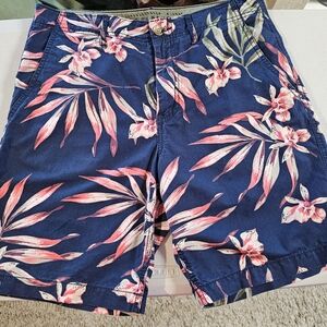 Mens tropical Old Navy shorts size 29
